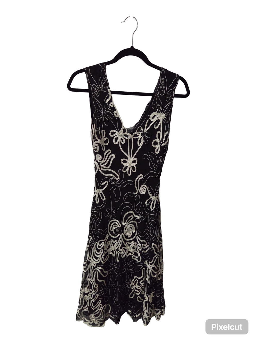 Cartise Black & Cream Floral V-Neck Sleeveless Dress With Appliques